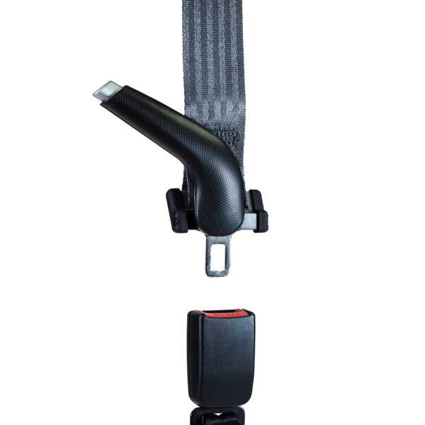 A car seatbelt with an additional handle to aid in connecting and unbuckling the belt