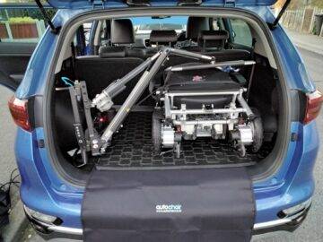 Kia Sportage fitted with a boot hoist