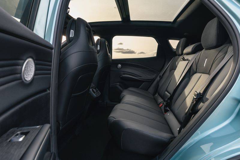 Interior shot of the back seats in the OMODA 7