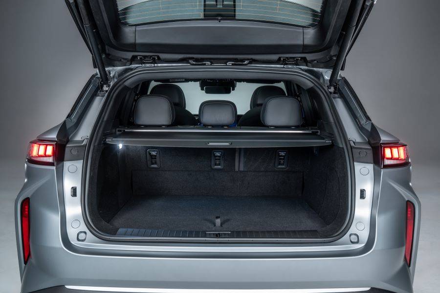 open boot of grey OMODA 9